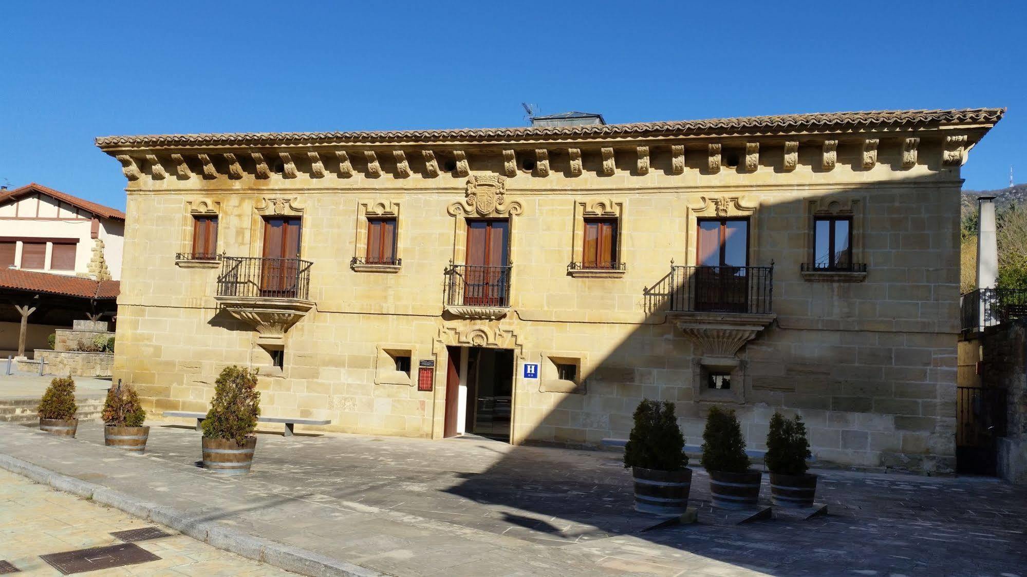 Hotel Palacio De Samaniego